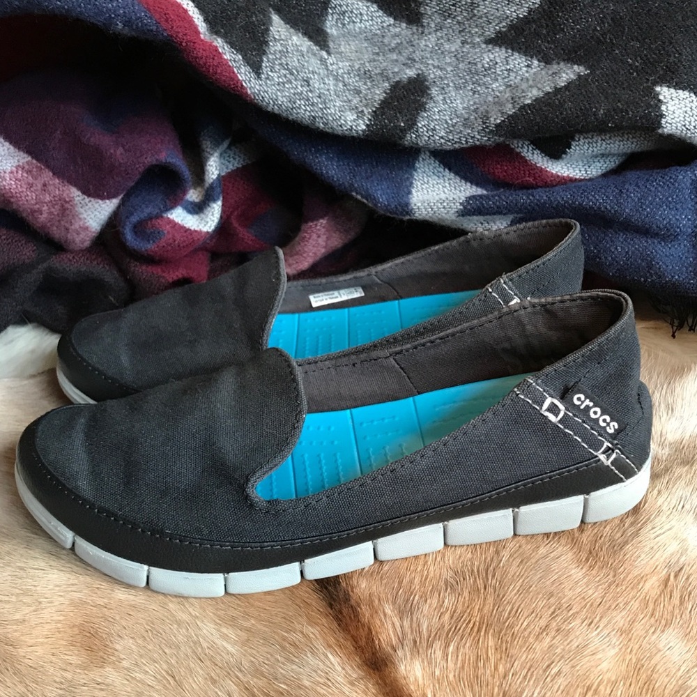 CROCS BLACK STRETCH CANVAS FLATS